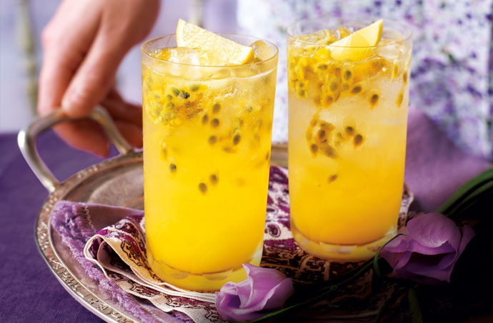 How to Make Passion Fruit Purée Mocktails in 10 Minutes at Home