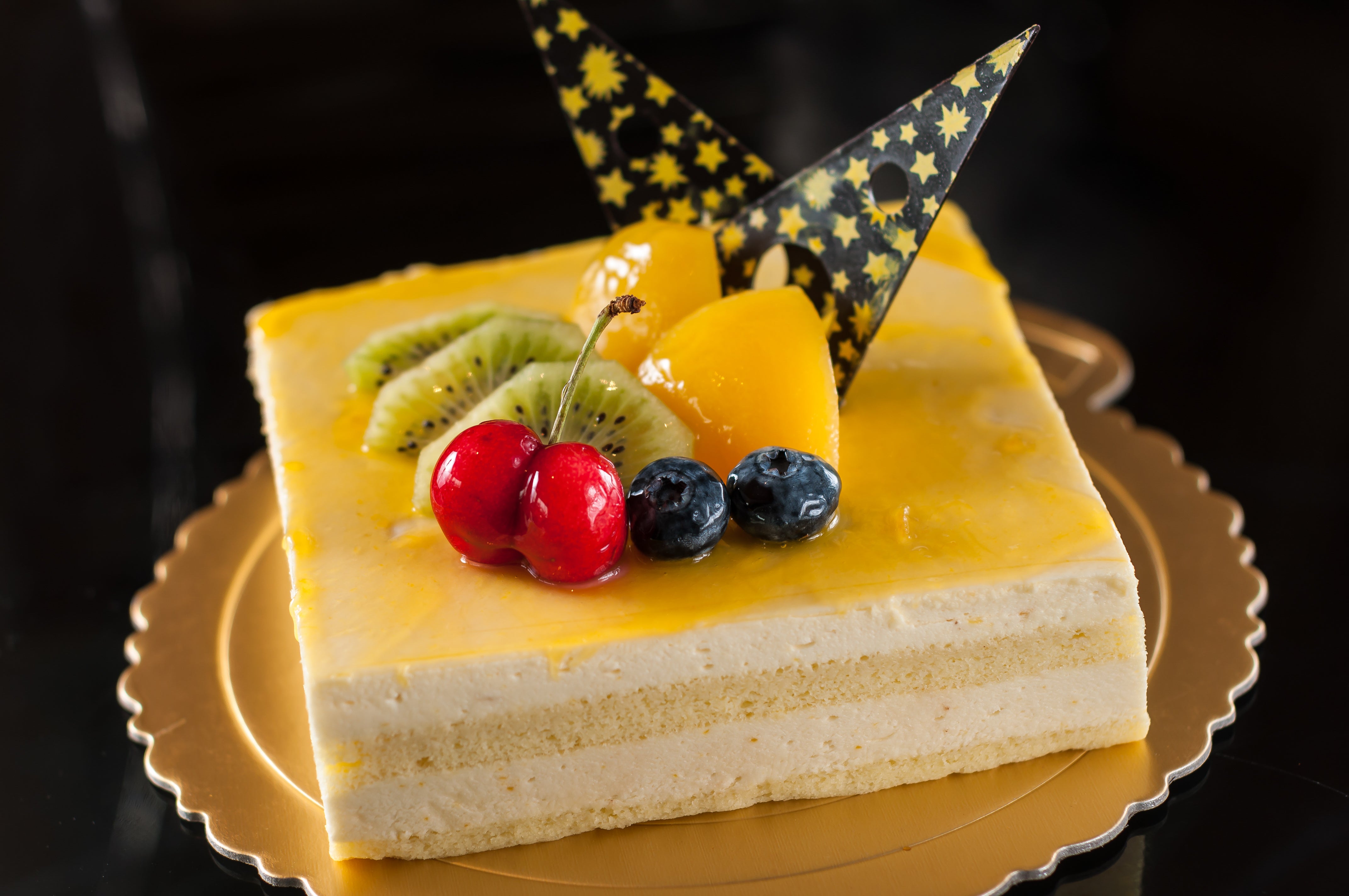 custard cake bars