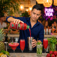 Load image into Gallery viewer, Jungle Pulp STRAWBERRY Puree Mix from Costa Rica - 1 Lt
